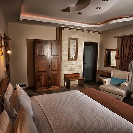 El Nazar Stone Bed & Breakfast 2*