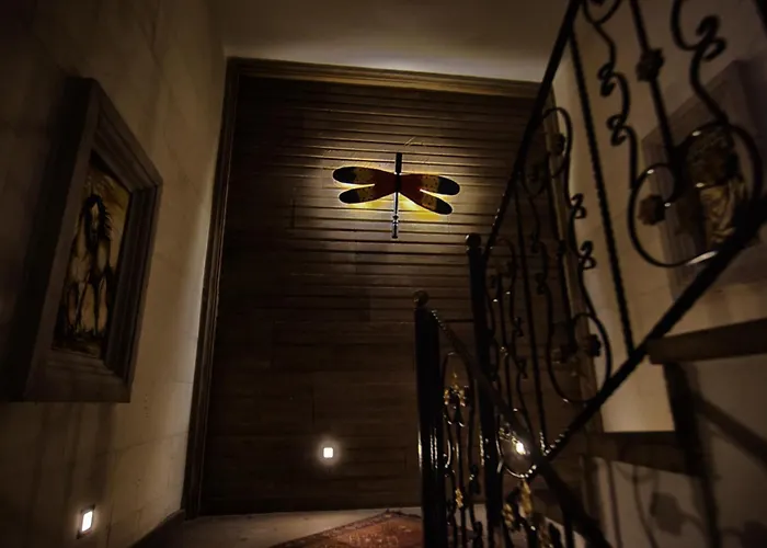 El Nazar Stone Üçhisar